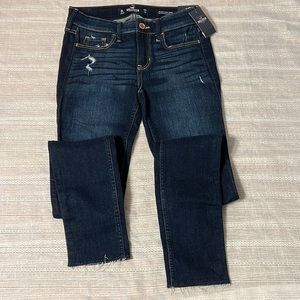 NWT Hollister Low-Rise Super Skinny Stretch Jeans